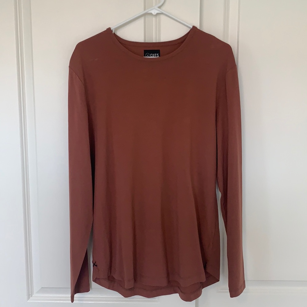 CUTS Clothing Red Rock L/S Crew Curve-Hem